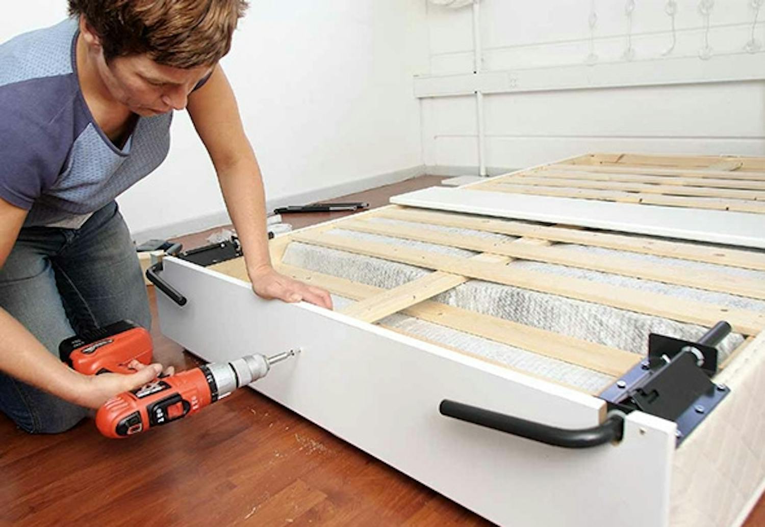 Skabsseng diy Ekstra gulvplads med en skabsseng